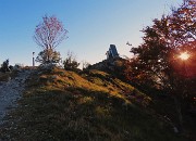 59 Imminente il tramonto al Pizzo Cerro (1285 m)